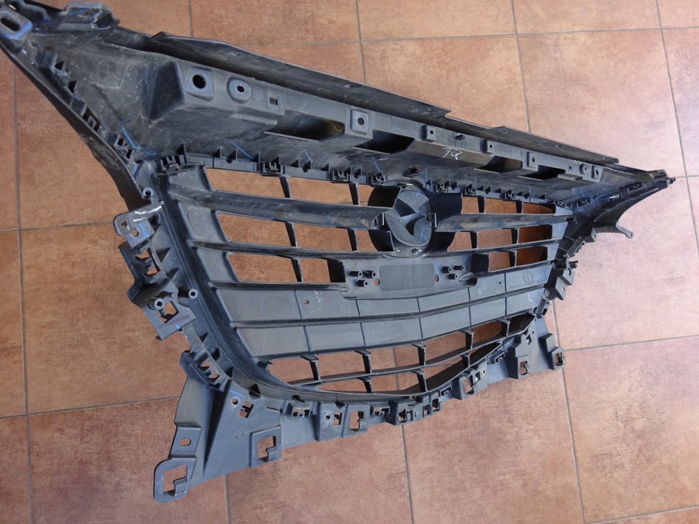 Mazda 3 BP Kühlergrill FRONTGRILL Kühlergitter BJS750712 - Thumbnail 8