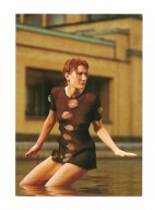 Pocztówka - Hishinuma, Modelka i fontanna / basen