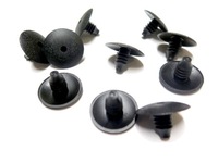 фото thumb №1, Клипсы багажника крышки стойка seat ibiza cordoba