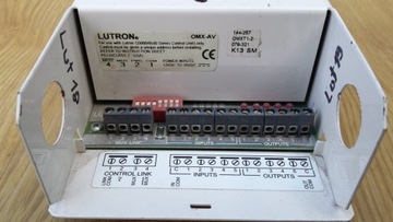 ИНТЕРФЕЙС ОСВЕЩЕНИЯ LUTRON GRAFIK 6000 OMX-AV