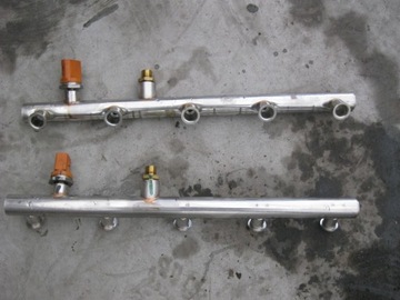 фото thumb №1, Audi r8 v10 5.2 fsi планка впрыскивающий 07l133316h