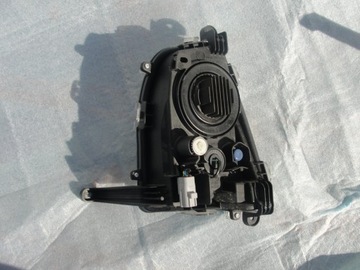 фото thumb №2, Галоген led drl правий переднє toyota prius 16 -