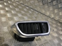 фото thumb №1, Решітка обдув права porsche caynne 7p5819704a