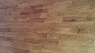 Parkiet lity dębowy lakierowany natur 16x70x300mm