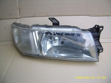 фото thumb №1, Лампа правая передняя mitsubishi space wagon nr 128