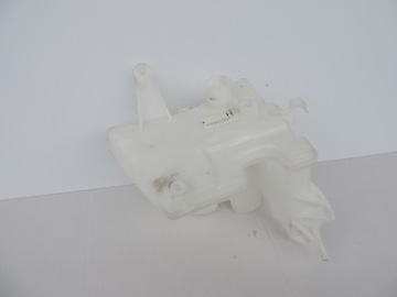 фото thumb №1, Toyota auris 2012 2013 бак омивача