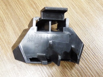 фото thumb №1, Кронштейн противотуманной фары tesla s 1072914-00-b правое