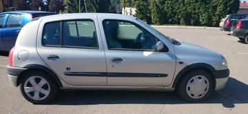 НАКЛАДКИ НА КРЫЛА ДЛЯ RENAULT Clio 2 5D КОМПЛЕКТ