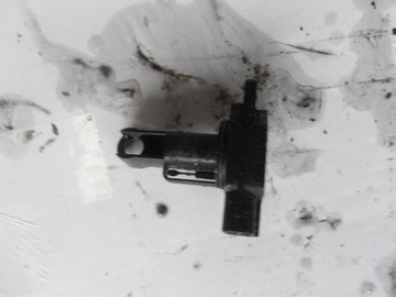 Toyota yaris i 99-05 1.3 витратомір фото №1