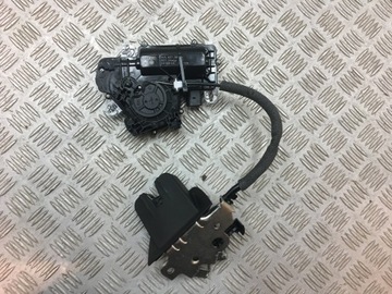 Audi a4 s4 b9 замок доводчик крышки задней 3v5827887a фото №1