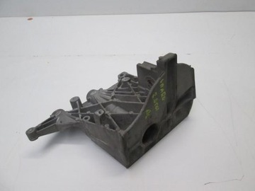 Лапи двигуна trafic vivaro 2.0 dci фото №1