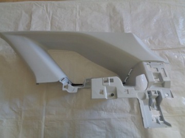 3008 ii 17- пластик захист стійка права задня фото №1