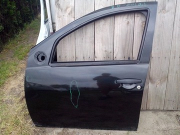 Left front door dacia duster, фото