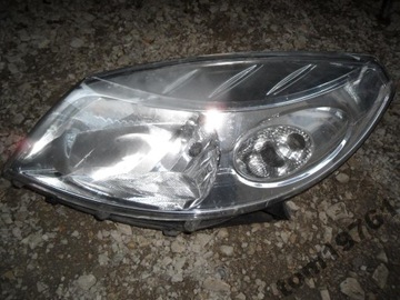 Right headlight or left dacia sandero 2009., фото