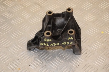 Кронштейн кріплення audi a4 8w0 b9 04l131159c, фото