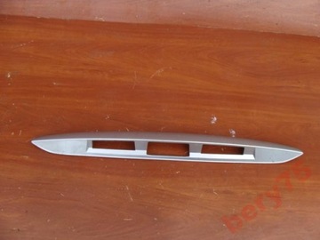 Mitsubishi grandis 06r накладка на кришці багажника, фото