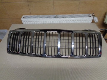 Jeep grand cherokee решетка 5jf94trmae, фото