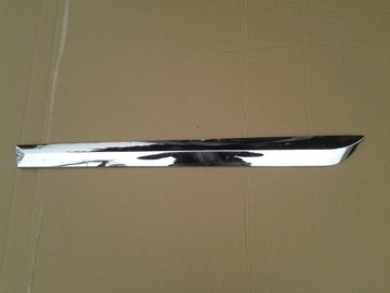Toyota corolla e17 chrome left overlay on rear door, фото