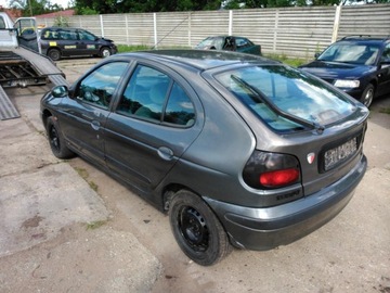 Bumper back renault megane-all spare parts, фото