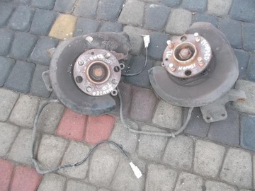 Ford mondeo mk2 station wagon trunnion right rear, фото