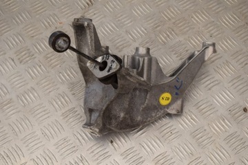 Кріплення двигуна ліве audi a4 8w0 b9 04l199307ad, фото