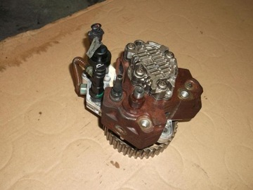 Насос высокого давления (инжекционный насос bosch 0445010075 renault laguna 2, фото