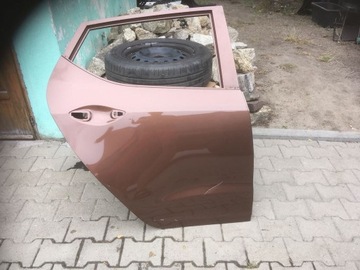 Hyundai i10 2 дверь задняя правая оригинал, фото