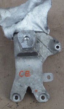 Audi a4 b8 a5 q5 кронштейн двигателя коробки 8k0199308cb, фото