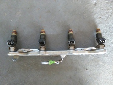 Honda civic ufo 9 2014 1. 8b fuel rail, фото