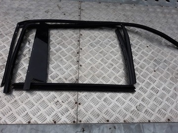Mercedes w212 frameworks gasket on right door, фото