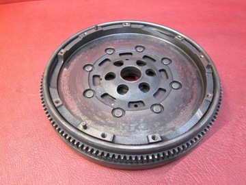 Двухмассовый маховик vw skoda seat audi 2.0 fsi bvy '04, фото