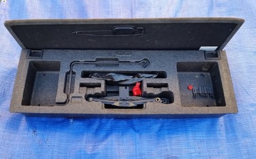 Ключ домкрат контейнер subaru tribeca b9 3.0, фото