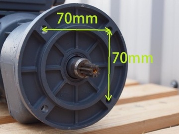 Биполярная моторе 0,12/0,25 кВт 230/920obr