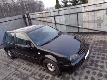 DRŽÁK DRŽÁKY POLIČKY ZADNÍ PRAVÉ VW GOLF IV 4 HB