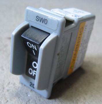 Bezpiecznik, wyłącznik nadprądowy DC 20A 80V