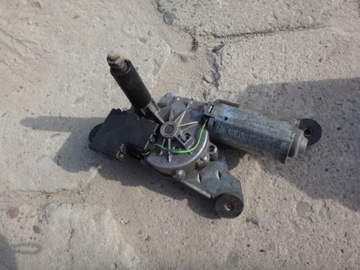 BMW E36 KOMBI SILNICZEK WYCIERACZKI TYŁ 8360154