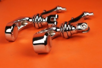 ПОДНОЖКИ ДЛЯ ПАССАЖИРА HARLEY SOFTAIL DYNA РЕГУЛИРУЕМЫЕ