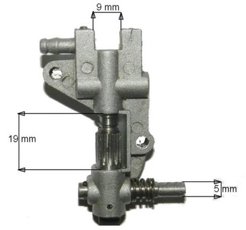 МАСЛЯНЫЙ НАСОС МАСЛЯНЫЙ НАСОС ДЛЯ БЕНЗИНОВОЙ ПИЛЫ
