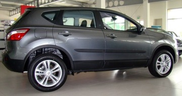LIŠTA BOČNÍ DVEŘNÍ NA DVEŘE NISSAN QASHQAI 2007-2013