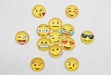 10 КРУГЛЫХ МАГНИТОВ EMOJI ДЛЯ ХОЛОДИЛЬНИКА