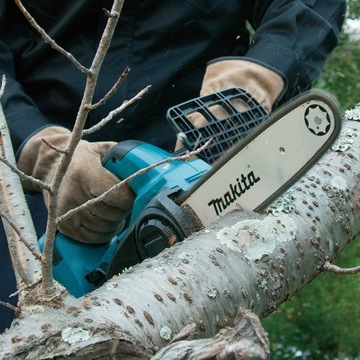 Пила бензопила MAKITA DUC302Z 30см 18В без аккумулятора