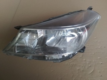 LAMPA LEWY PRZÓD TOYOTA YARIS III