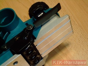 Рубанок MAKITA KP0810C 1050Вт 82мм