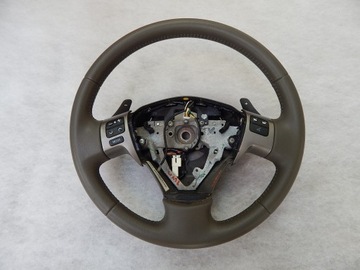 Toyota Auris - kierownica skóra łopatki BDB