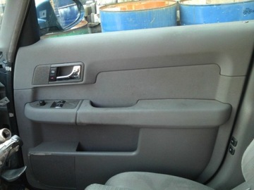 AUDI A2 2002R 1,4TDI DVEŘE PRAVÝ PŘEDNÍ W BARVA