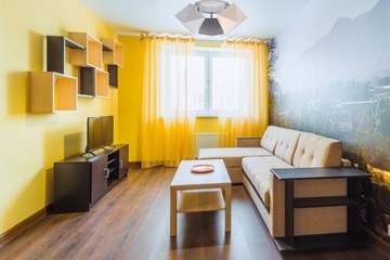 Потолочный потолок с потолочной лампой