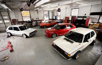 Прокладка стойки C правая VW Golf 1 кабриолет