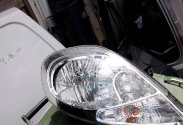 LAMPA PRZEDNIA PRZOD TRAFIC VIVARO LIFT 07- EUROPA