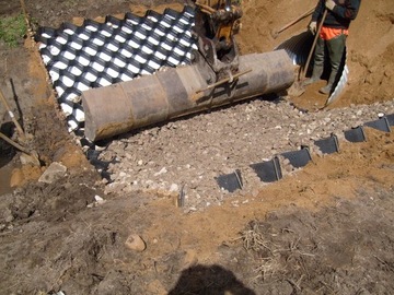 ГАЗОННАЯ РЕШЕТКА Прочная парковочная решетка Geogrid