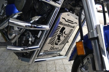 КРЫШКА РАДИАТОРА ЧЕРЕП KAWASAKI MEAN STREAK 1600